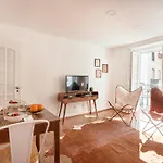 Idyllic Light-filled Alfama Apt, By Timecooler Apartament Lizbona