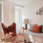Idyllic Light-filled Alfama Apt, By Timecooler Lisboa
