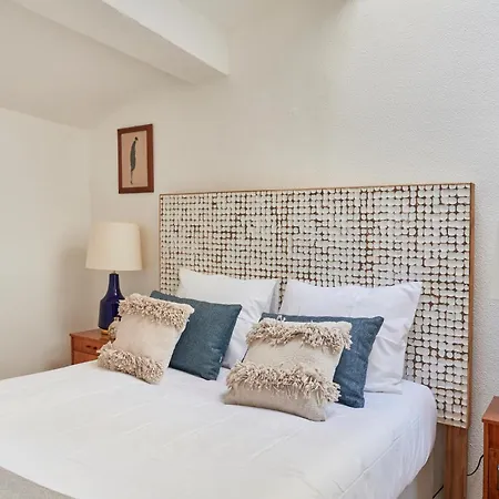 דירה Idyllic Light-filled Alfama Apt, By Timecooler ליסבון